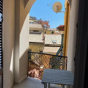 Carugio Guest house